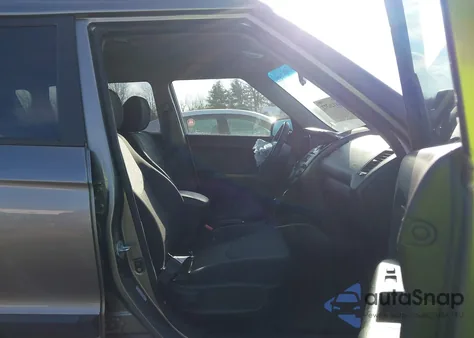 2011 Kia Soul + from USA, damaged, VIN KNDJT2A2XB7226516